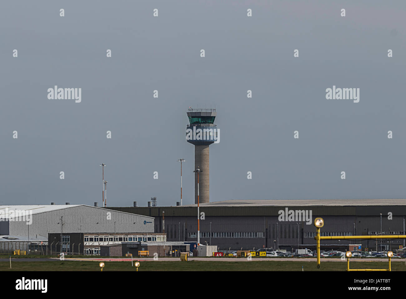 Tour de contrôle de la circulation aérienne à l'aéroport de East Midlands Banque D'Images