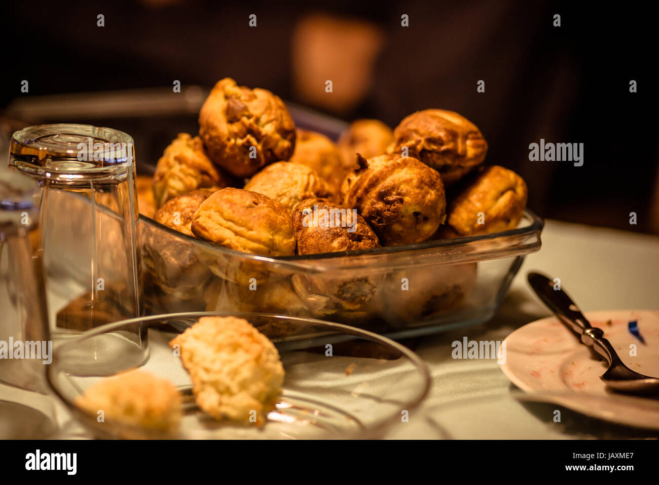 Les beignets sur une table a servi de casse-croûte de Noël Banque D'Images