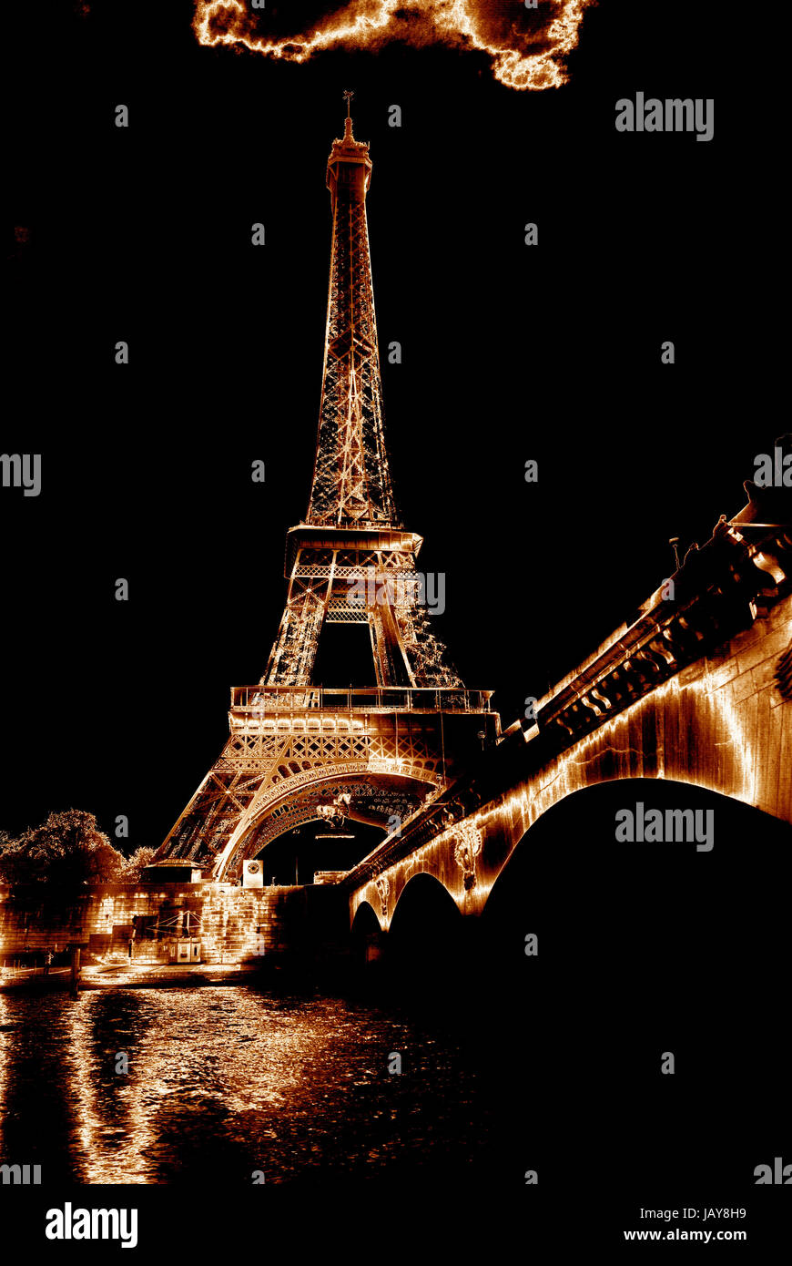 Fer à repasser la construction de l'un des européens et français famoust vue Tour Eiffel à Paris Banque D'Images