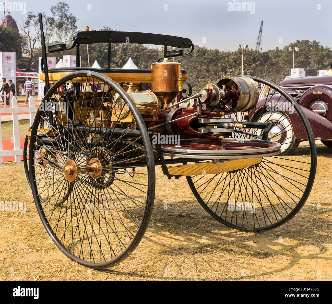 New Delhi, Inde - 6 Février 2016 : vue arrière du Benz Patent Motorwagen (un véhicule) 1886 premier véhicule automobile à essence sur l'affichage Banque D'Images