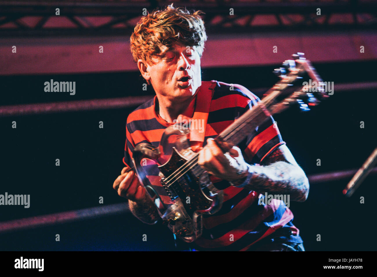 Groupe de rock garage américain Cherry666 effectue live au Magnolia à  Milan. (Photo par : Mairo CinquettiPacific Press Photo Stock - Alamy