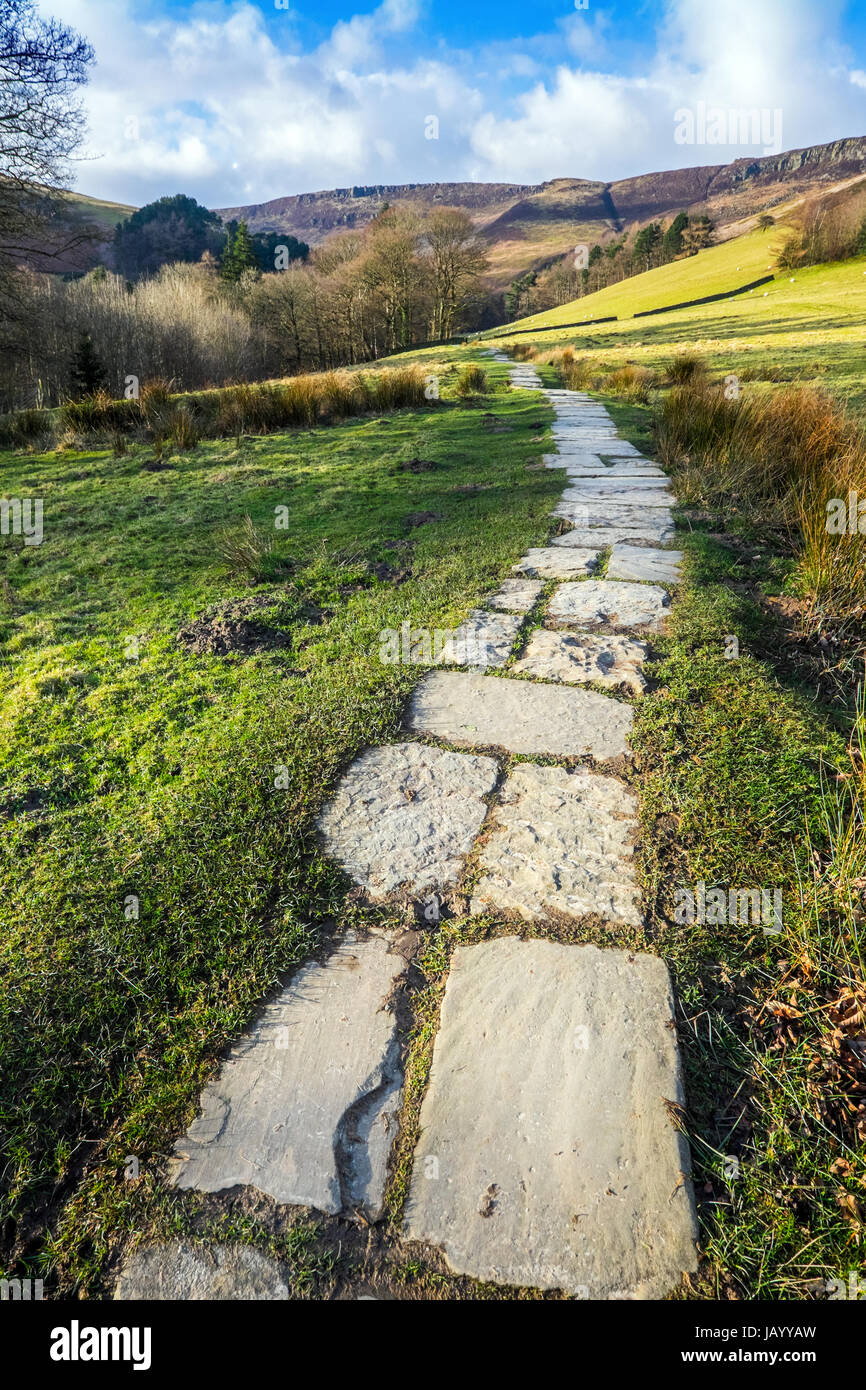 Le chemin d'Grindsbrook Kinder Scout de Edale, Peak District National Park Banque D'Images
