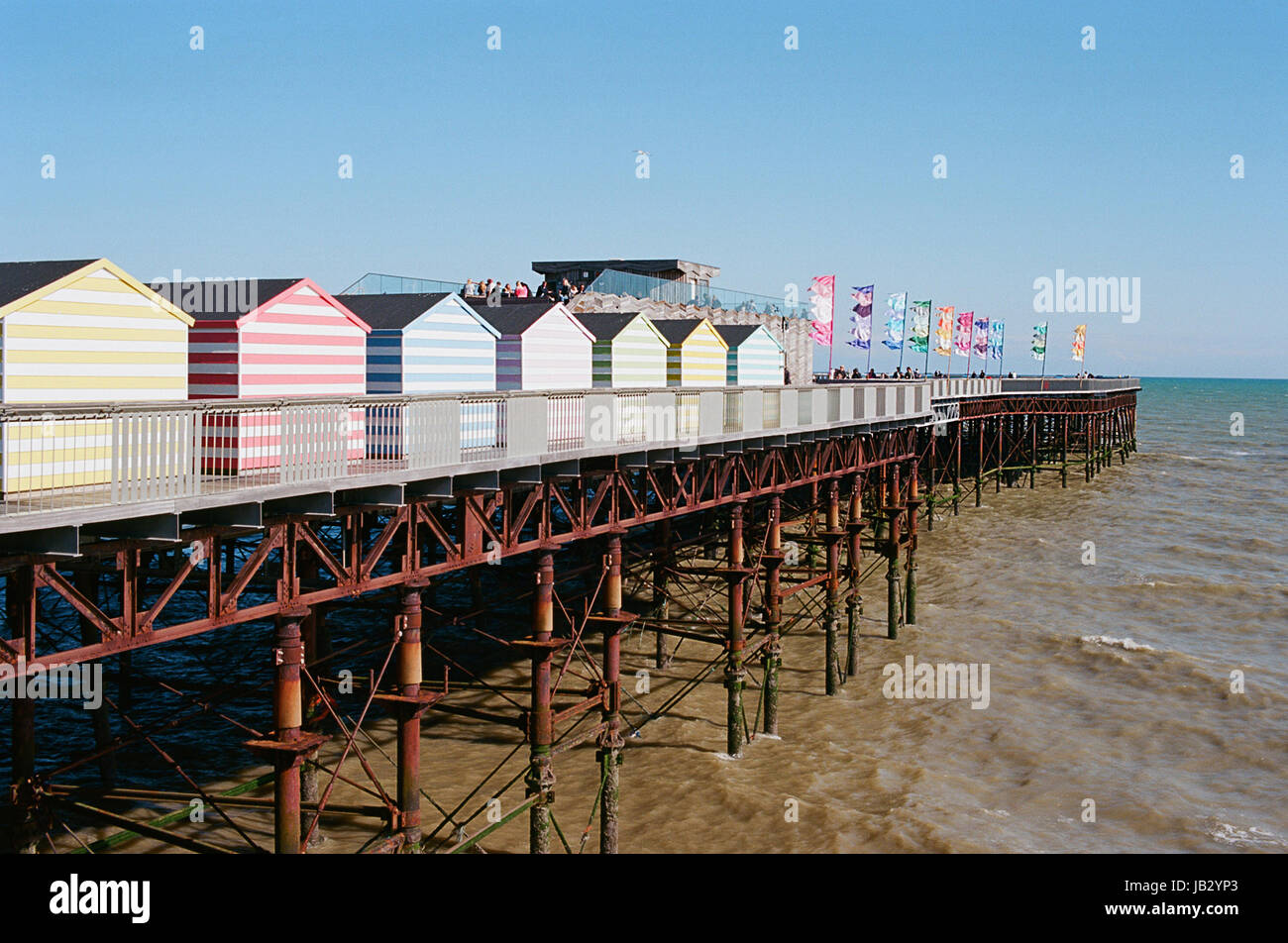 La nouvelle jetée à Hastings, East Sussex, sur la côte sud, Grande Bretagne Banque D'Images