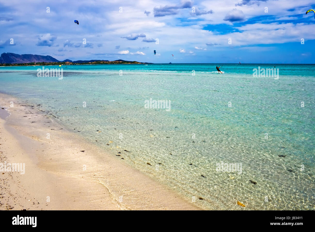 Le Thyrenian whater transparente de la mer en Sardaigne, Italie Banque D'Images