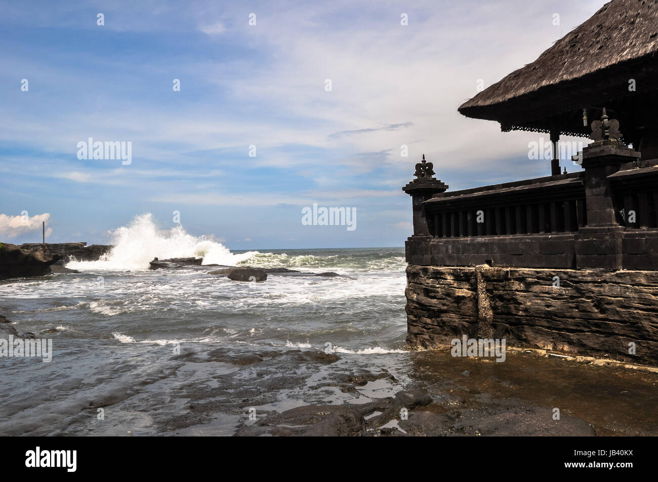 Temple de Tanah Lot sur mer dans l'île de Bali, Indonésie Banque D'Images