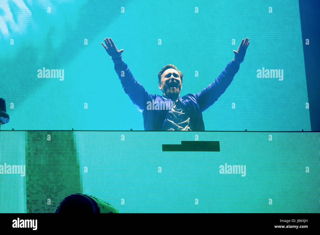 Newport, île de Wight, au Royaume-Uni. 9 juin, 2017. Isle of Wight Festival Jour 1 - David Guetta DJ britannique d'effectuer à l'OIEAU Festival, Seaclose Park Newport 9 juin 2017, UK : Crédit photographique DFP/Alamy Live News Crédit : DFP/Photographique Alamy Live News Banque D'Images