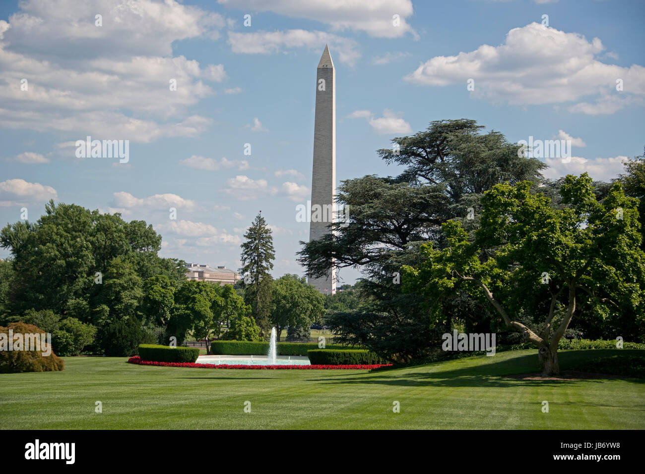 Stock photo très haute résolution du Washington Monument à partir de la pelouse Sud de la Maison Blanche à Washington, DC le vendredi, Juin 9, 2017. Credit : Ron Sachs/CNP /MediaPunch Banque D'Images