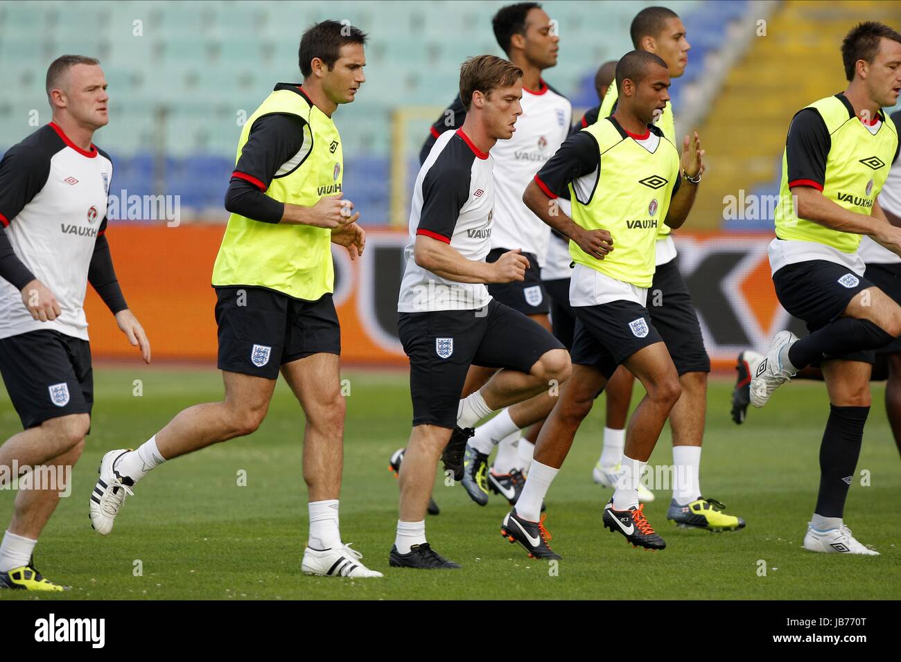 SCOTT PARKER et réchauffer l'ÉQUIPE DU L'Angleterre de Vasil Levski STADIUM DE FORMATION 01 septembre 2011 SOFIA BULGARIE Banque D'Images