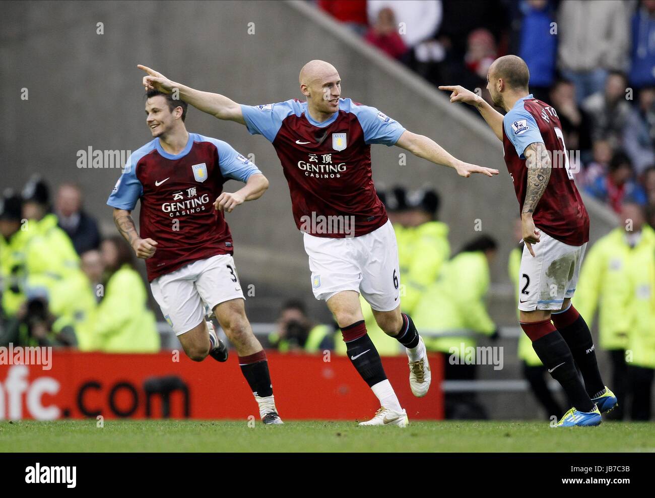 ALAN HUTTON COLLINS JAMES SUNDERLAND V ASTON VILLA SUNDERLAND V ASTON VILLA FC STADE DE LA LUMIÈRE DE L'ANGLETERRE SUNDERLAND 29 Octobre Banque D'Images