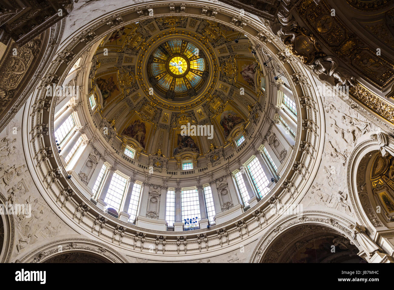 Berlin, Allemagne - 13 Avril 2017 : Dôme de la cathédrale de Berlin (Berliner Dom) de style néo-baroque à Berlin, Allemagne. Banque D'Images