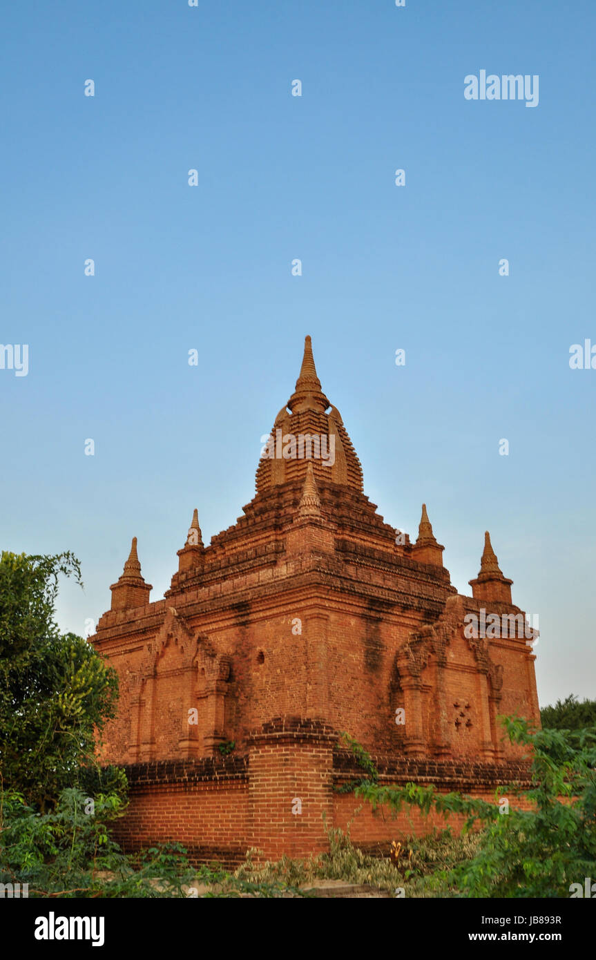 Ancien Temple de Bagan après le coucher du soleil , Myanmar Birmanie Banque D'Images