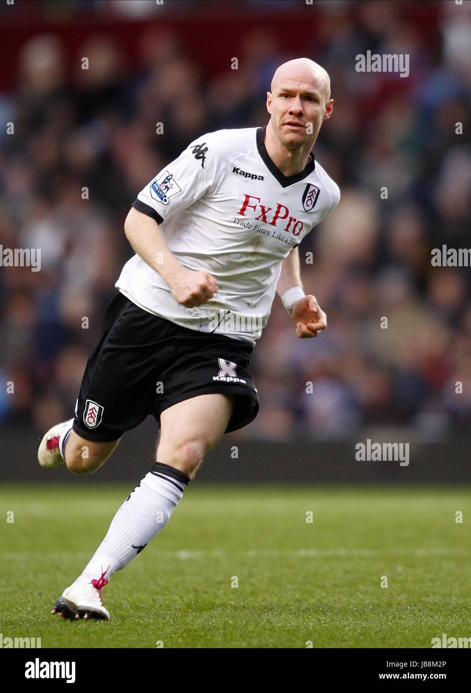 ANDREW JOHNSON FC Fulham FC Fulham VILLA PARK BIRMINGHAM ENGLAND 05 Février 2011 Banque D'Images