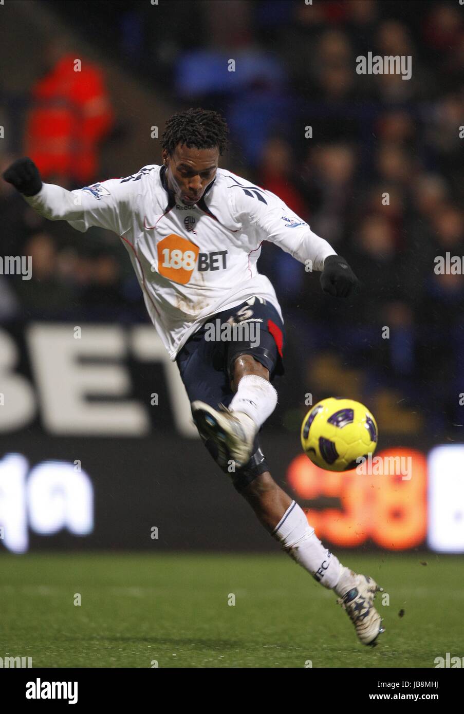 DANIEL STURRIDGE MARQUE BOLTON WANDERERS V EVERTON STADE REEBOK BOLTON ANGLETERRE 13 Février 2011 Banque D'Images