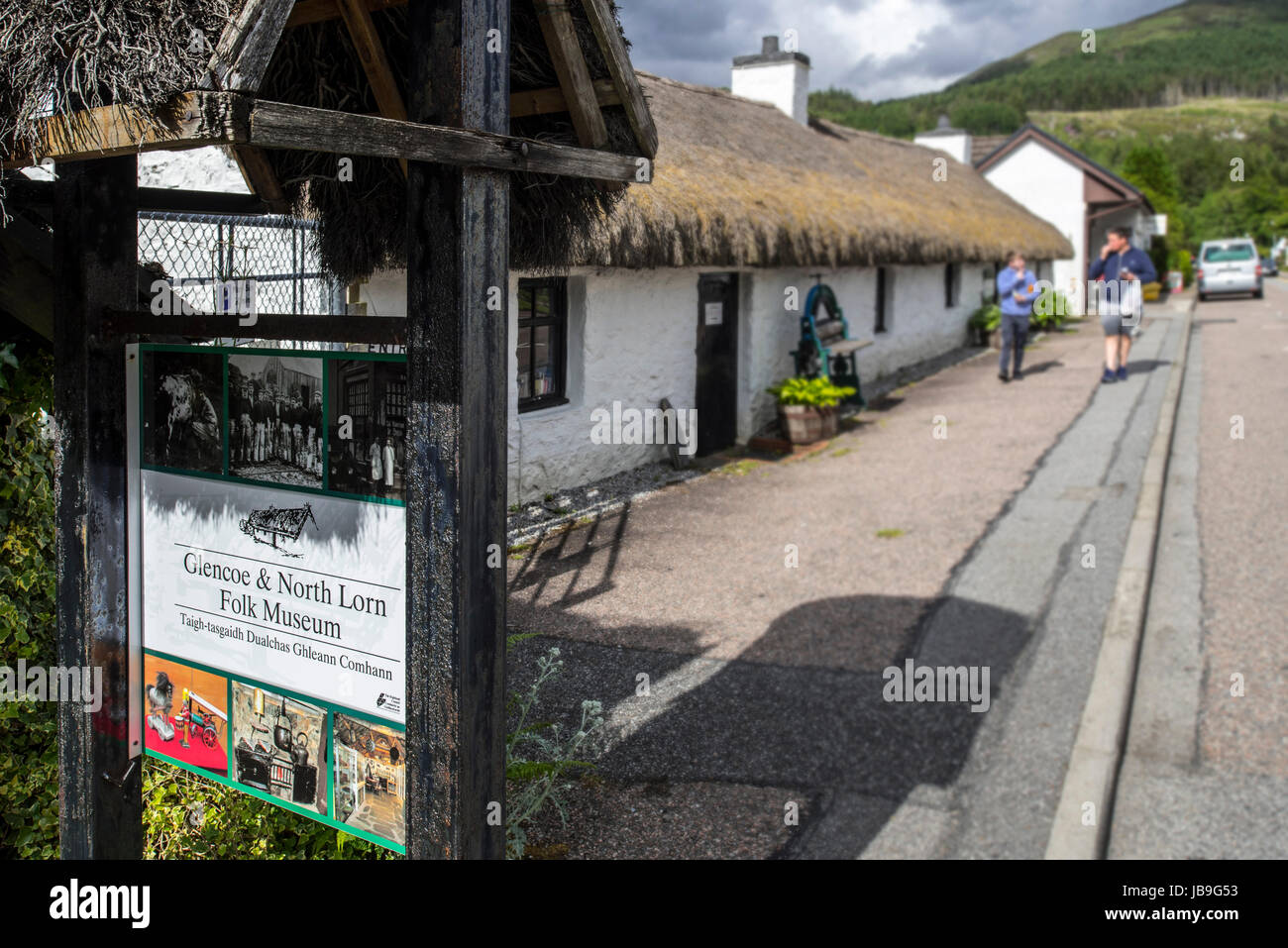 Glencoe & North Lorn Folk Museum en cottage restauré avec toit de chaume, Lochaber, Highlands, Scotland, UK Banque D'Images