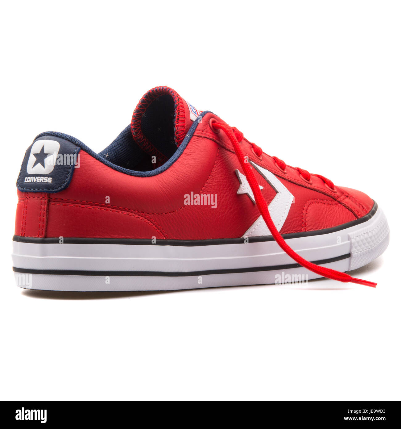 Converse Chuck Taylor All Star OX en cuir rouge et blanc Chaussures unisexe  Casino - 149770C Photo Stock - Alamy