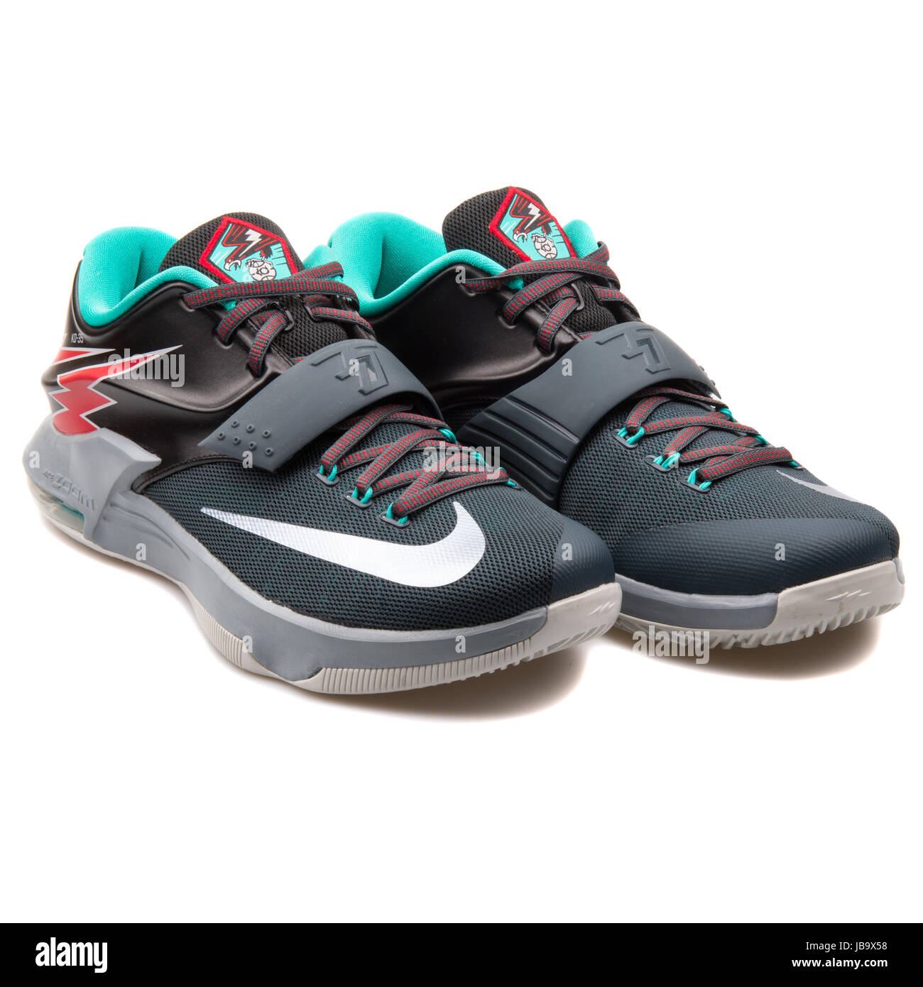 Nike KD VII noir, gris, vert et rouge pour homme - Chaussures 653996-005  Photo Stock - Alamy