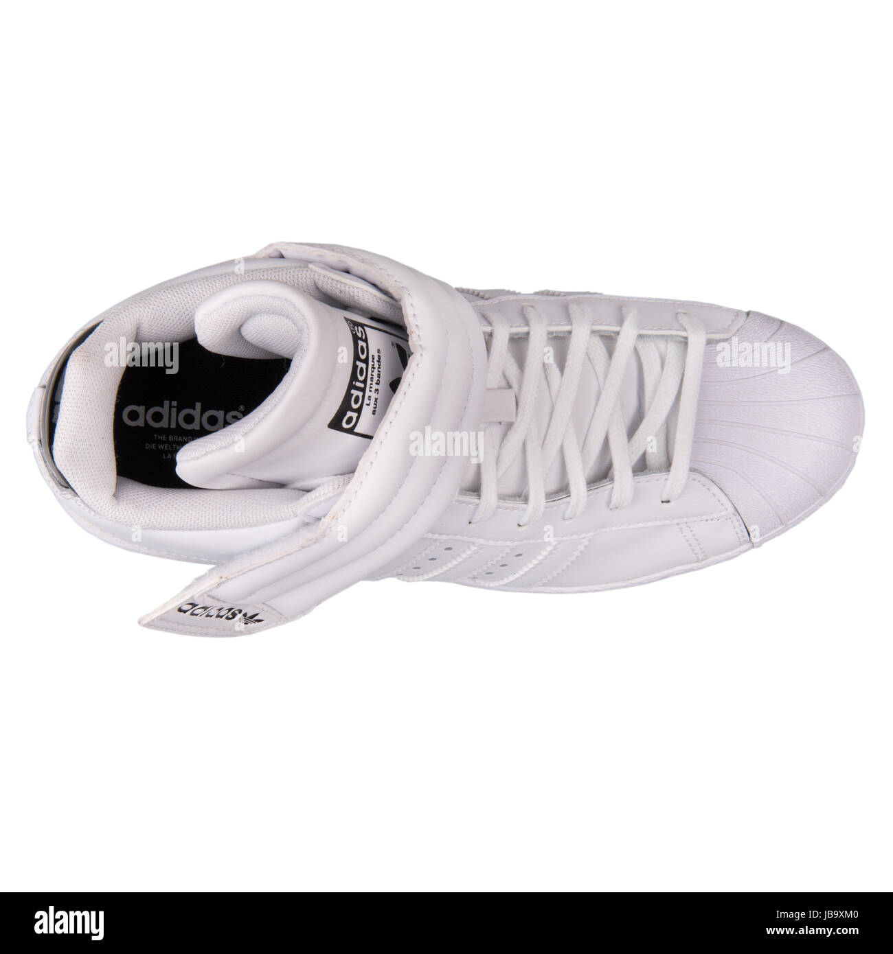 Adidas Superstar Blanc Bride W Chaussures pour femmes - S81351 Photo Stock  - Alamy