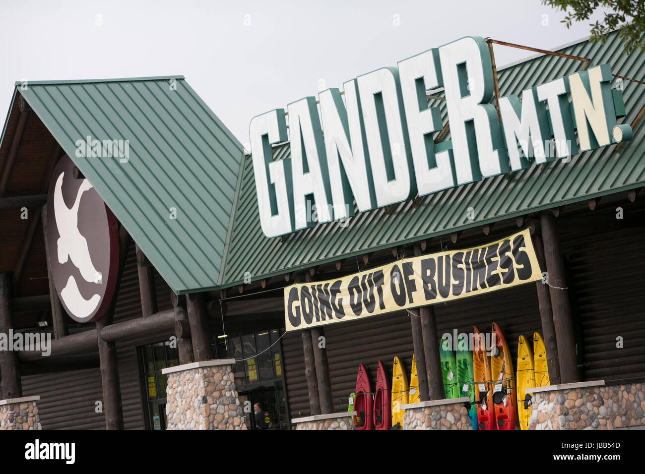 Une "Fermeture de l'entreprise' bannière lors d'une Gander Mountain store à Houston, Texas, le 28 mai 2017. Banque D'Images