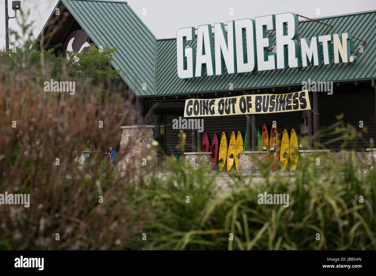 Une "Fermeture de l'entreprise' bannière lors d'une Gander Mountain store à Houston, Texas, le 28 mai 2017. Banque D'Images