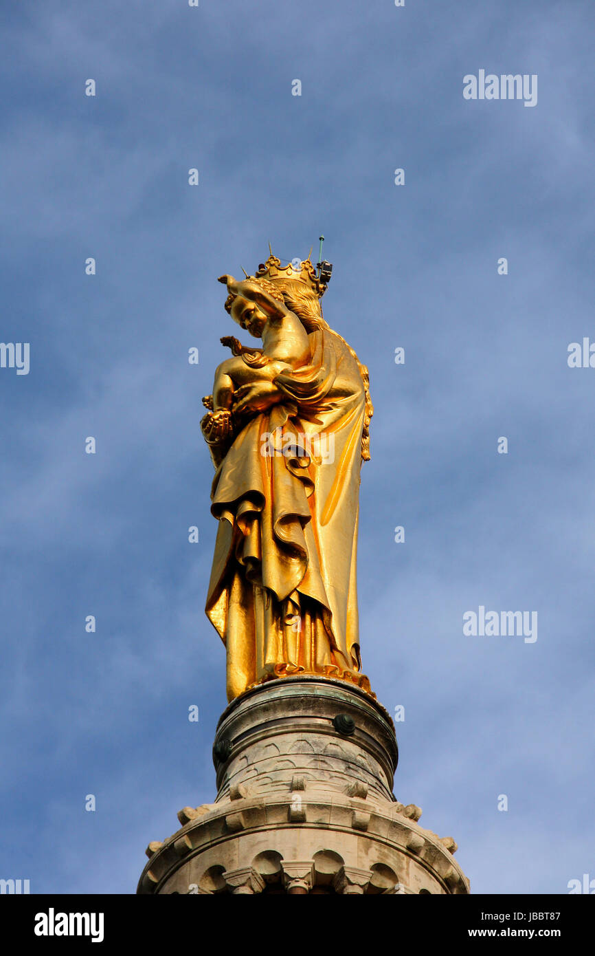 Vierge Marie statue sur notre-dame de la garde Banque D'Images
