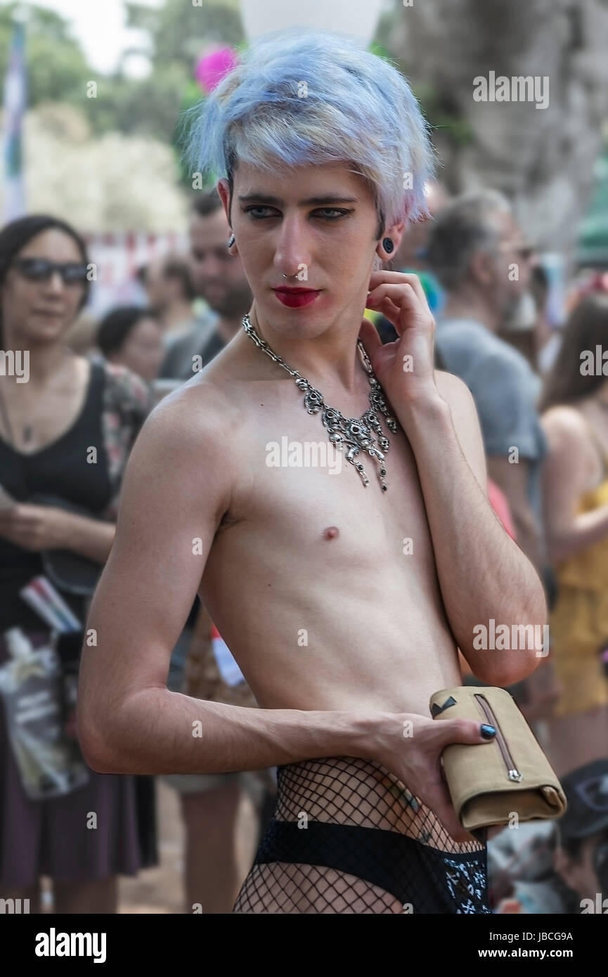 Tel Aviv, Israël - 9 juin 2017 : guy transgenre à Gay Pride Parade Banque D'Images