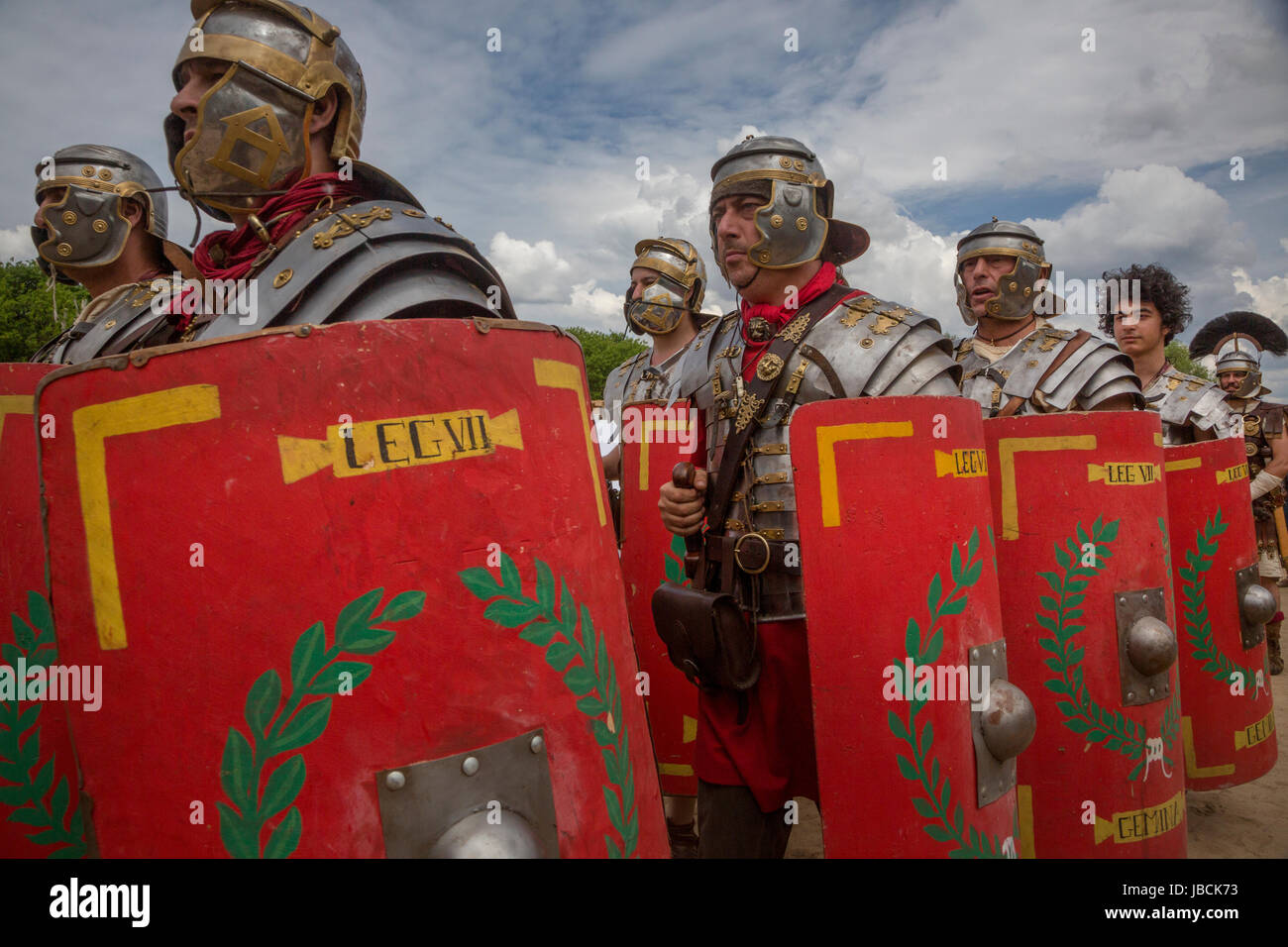 Moscou, Russie. 10 Juin, 2017. Les participants à une reconstitution historique à l'ancienne Rome et ses voisins" lieu dans le cadre d'un festival de reconstitutions historiques intitulé 'Times et les époques. The Gathering' à Moscou, Kolomenskoïe et musée historique de la réserve naturelle. Crédit : Nikolay Vinokourov/Alamy Live News Banque D'Images