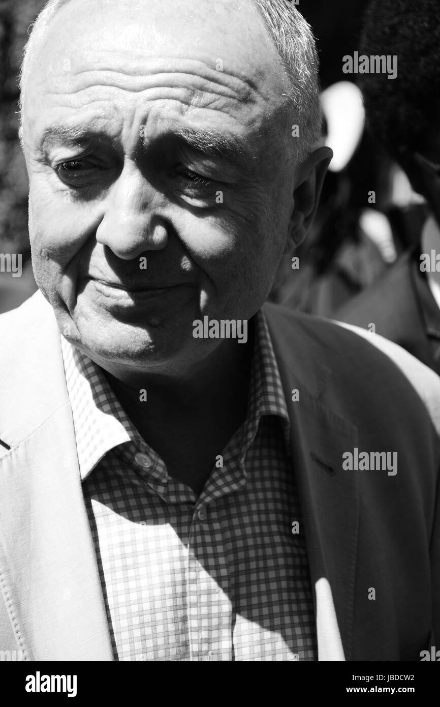 Ken Livingston sur College Green le lendemain de l'élection générale de 2017. Banque D'Images