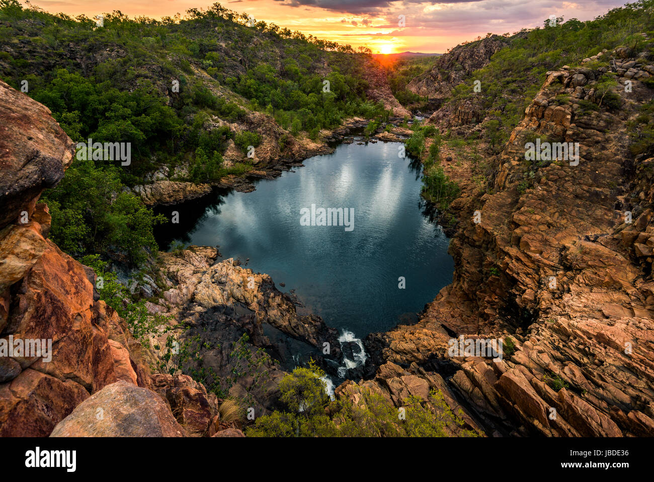 Piscine au milieu d'Edith Falls à Nitmiluk National Park , Territoire du Nord Banque D'Images