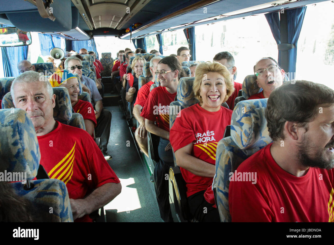 La Via Catalana 2014, ou C. La façon catalane 2014. Le 'V' est de 11 kilomètres de longueur et d'environ 200 000 mètres carrés et près de 1 millions de dollars. Banque D'Images