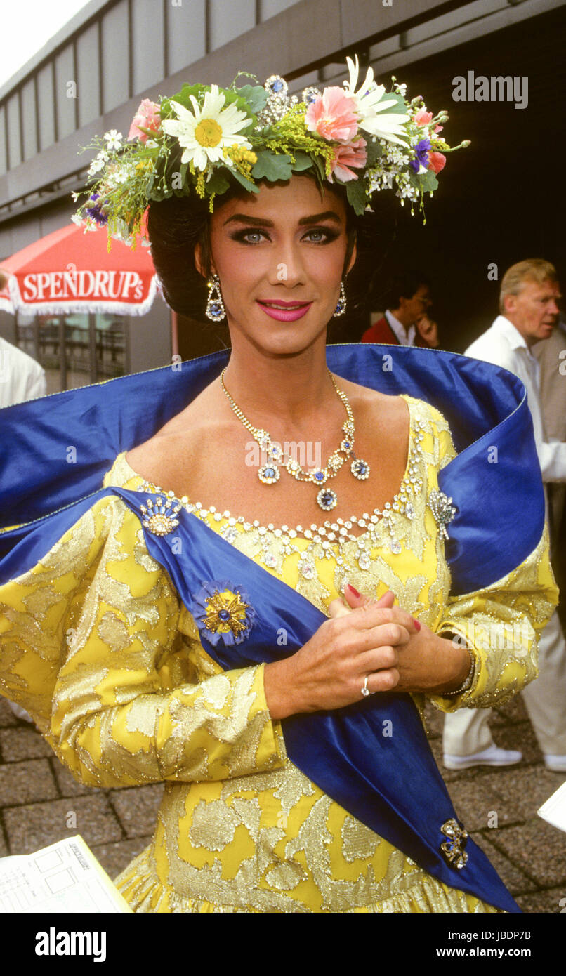 CHRISTER LINDARW faites glisser l'artiste en tant que reine de Suède avant de montrer à Hamburger Börs Stockholm 1992 Banque D'Images