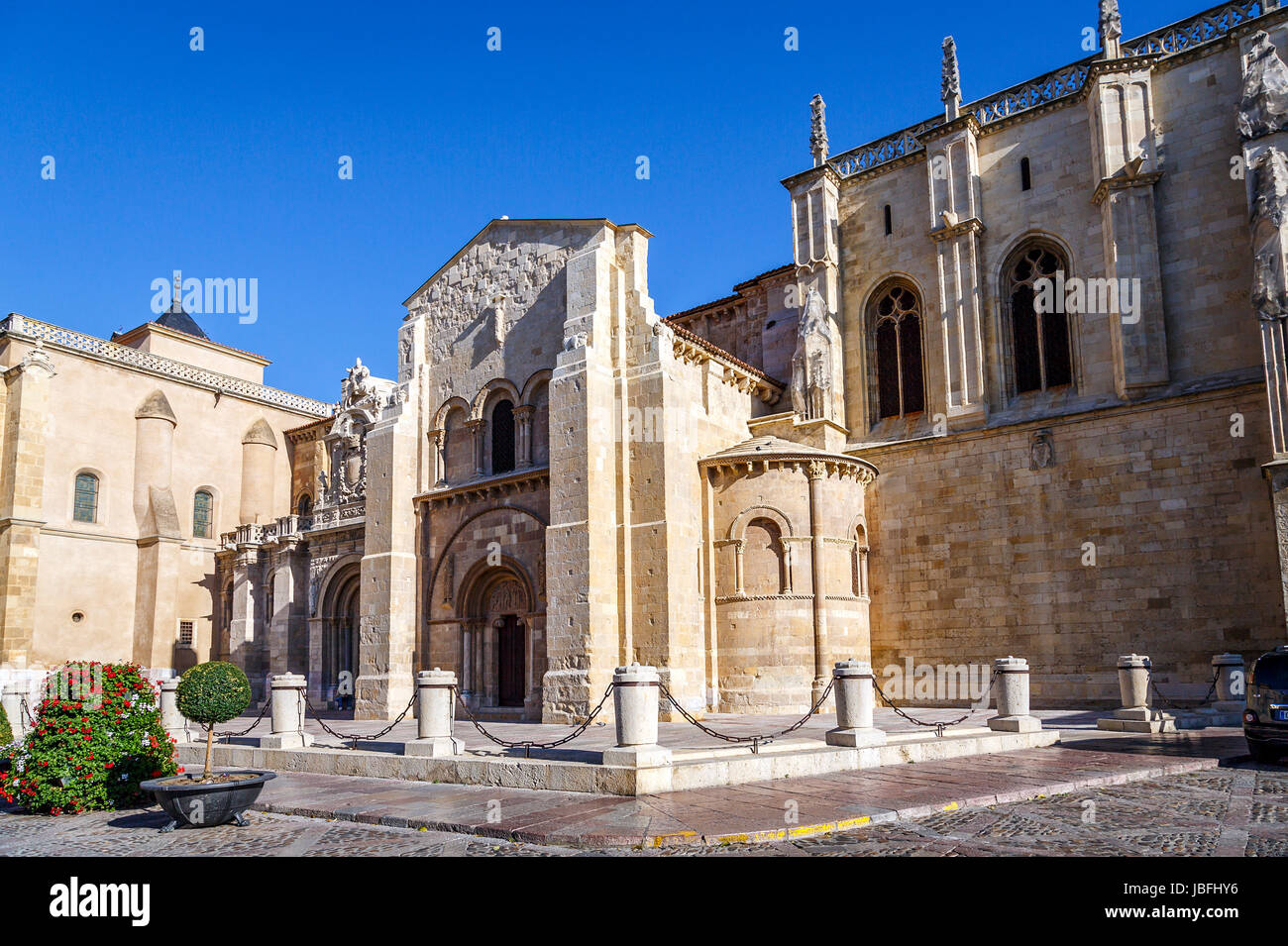 Basilique san isidoro Banque de photographies et d’images à haute