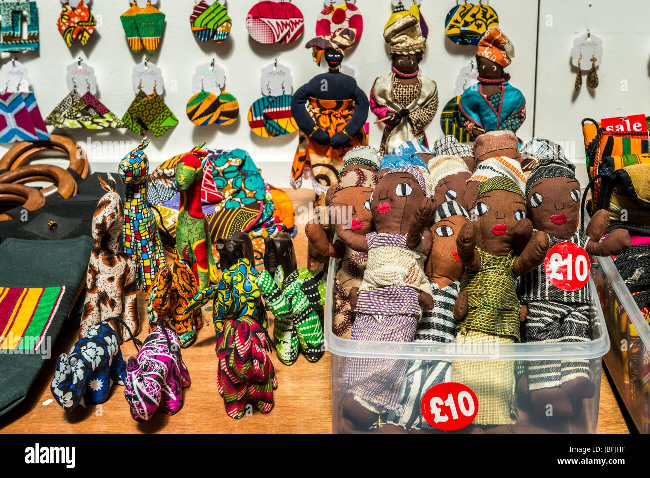 Londres, Royaume-Uni - 10 juin 2017 : Brixton Brixton Road Station Village et marché. Marché coloré et communauté multiculturelle événementielle des trad Banque D'Images