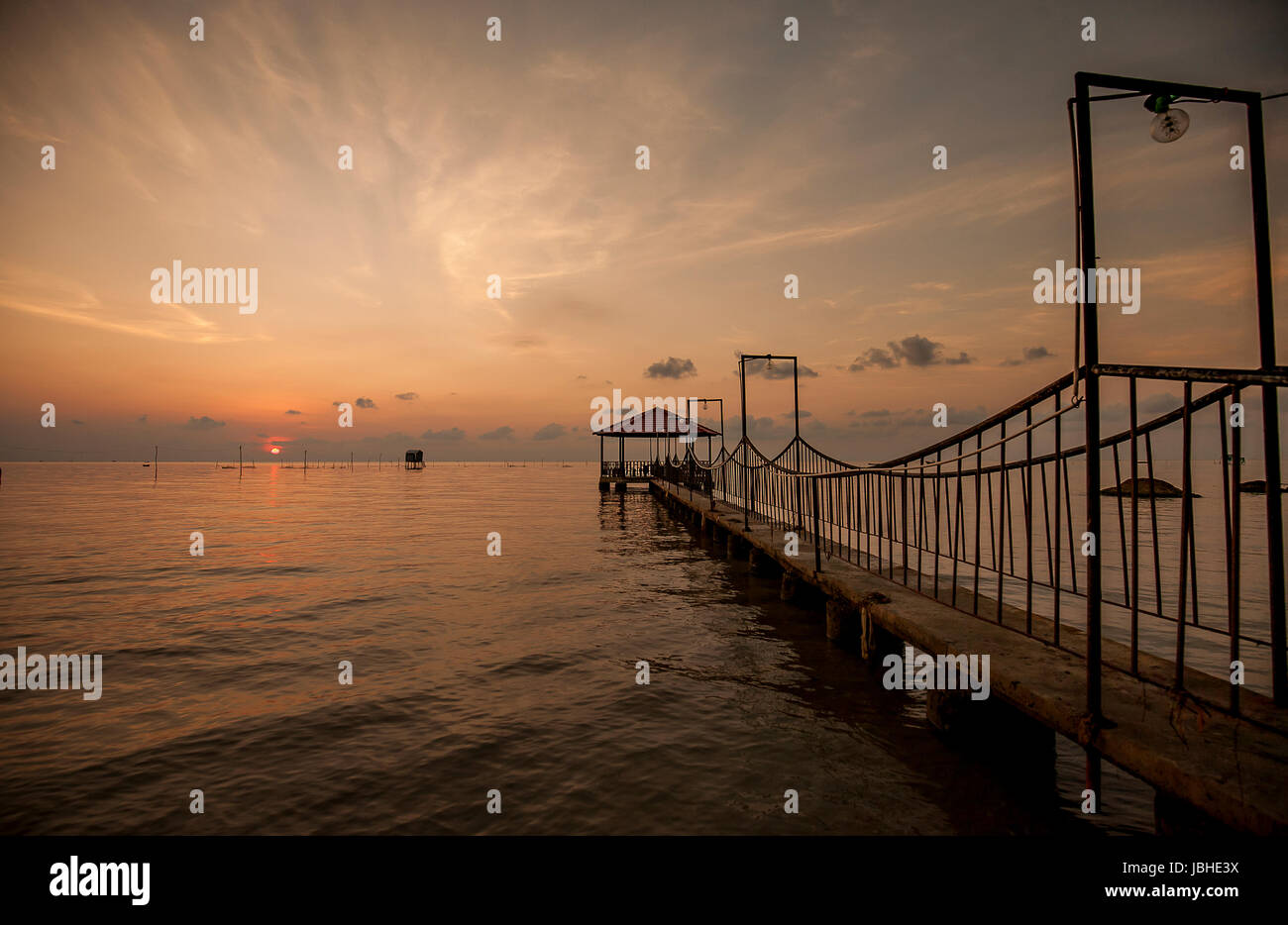 Lever du soleil Ham Ninh village de pêcheurs dans l'île de Phu Quoc du Viet Nam Banque D'Images