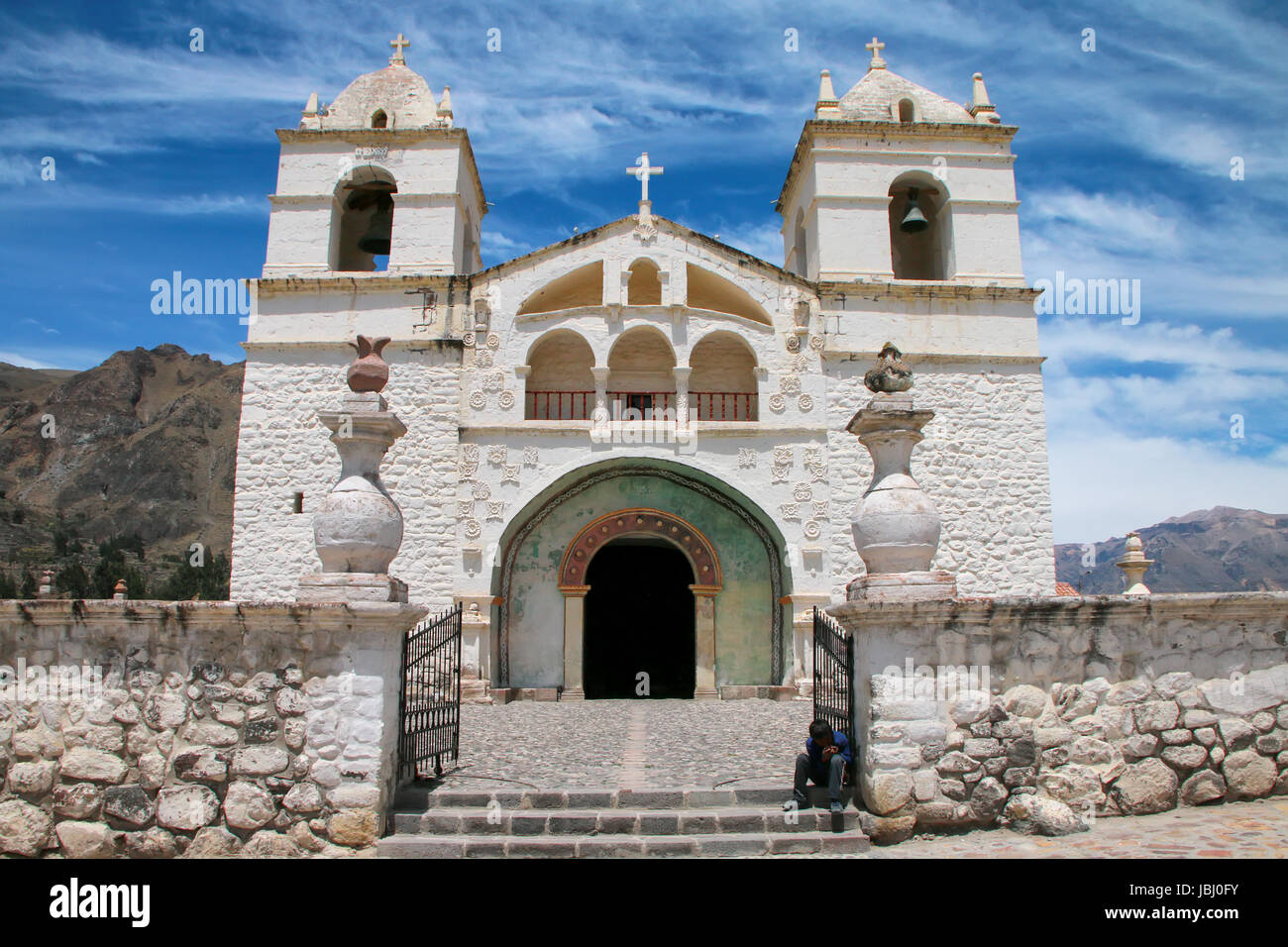 Église de Santa Ana dans le maca, Canyon de Colca, Pérou. Il est remontant au XVI siècle. Banque D'Images