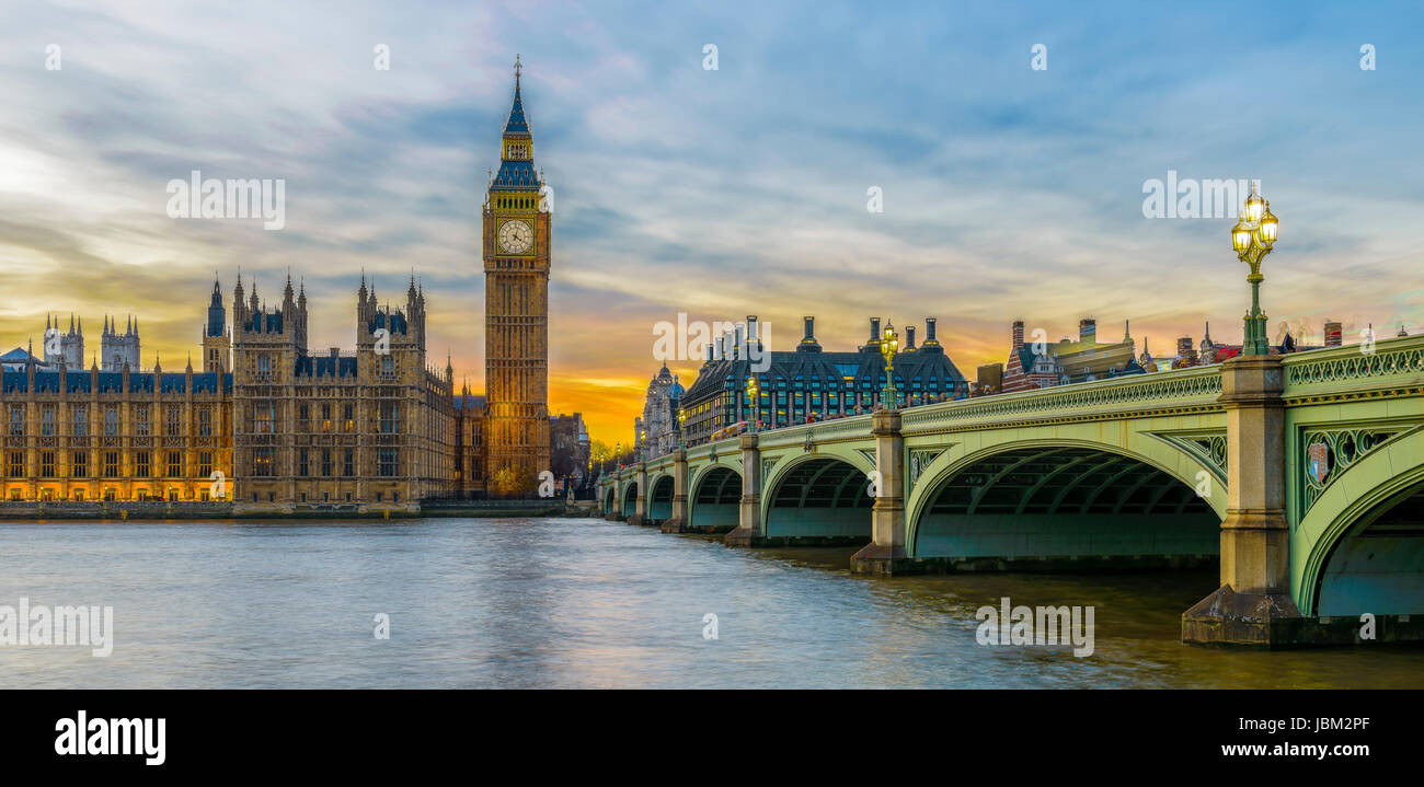 Big Ben et les maisons du parlement au coucher du soleil, London, UK Banque D'Images