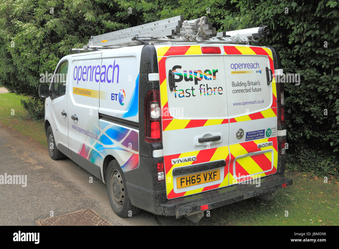 Portée ouverte, BT véhicule, van, 2015, Super rapide à large bande de fibre, British Telecom, England, UK Banque D'Images