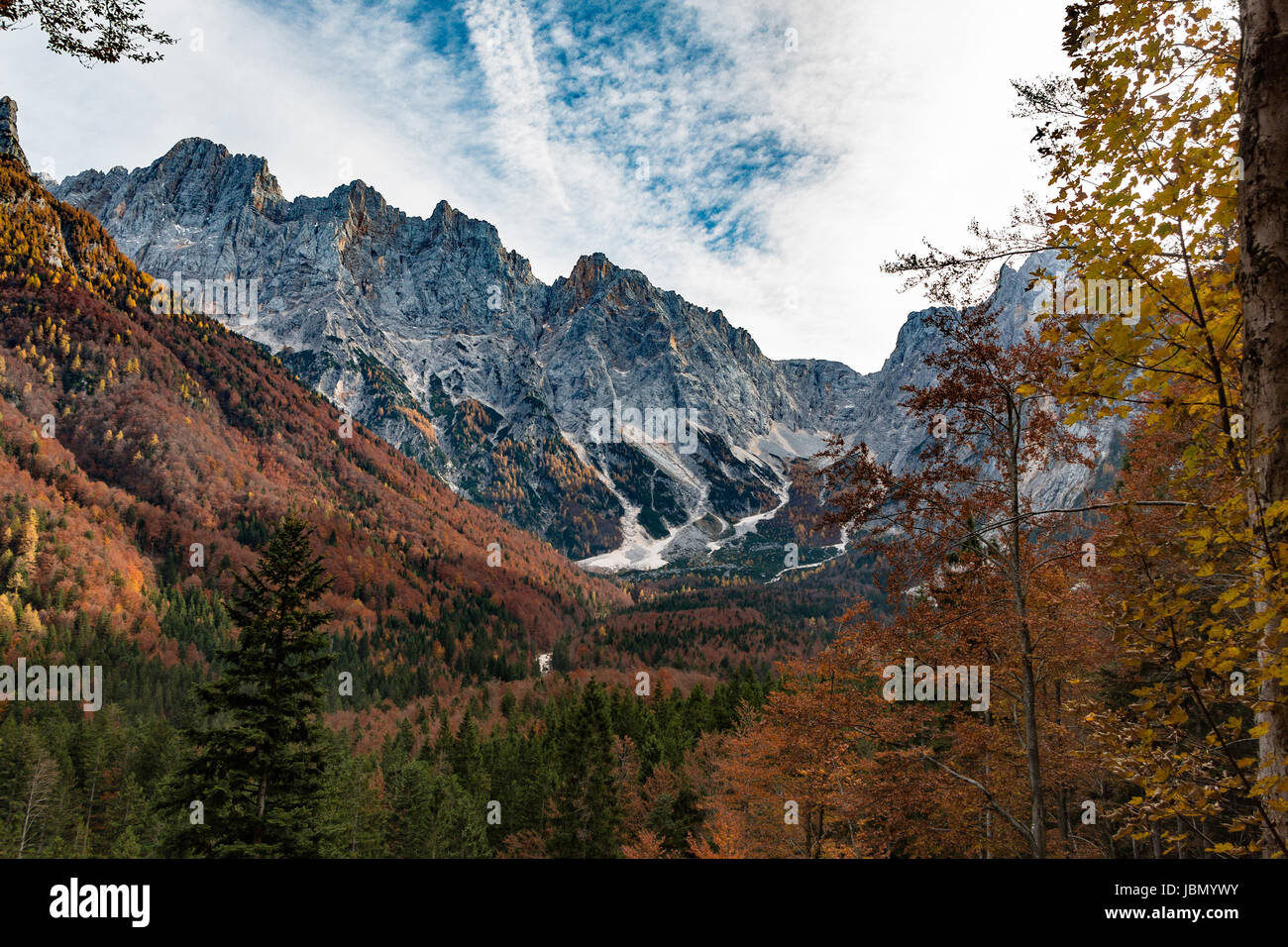 Les Alpes Juliennes à l'automne dans le parc national du Triglav, en Slovénie Banque D'Images