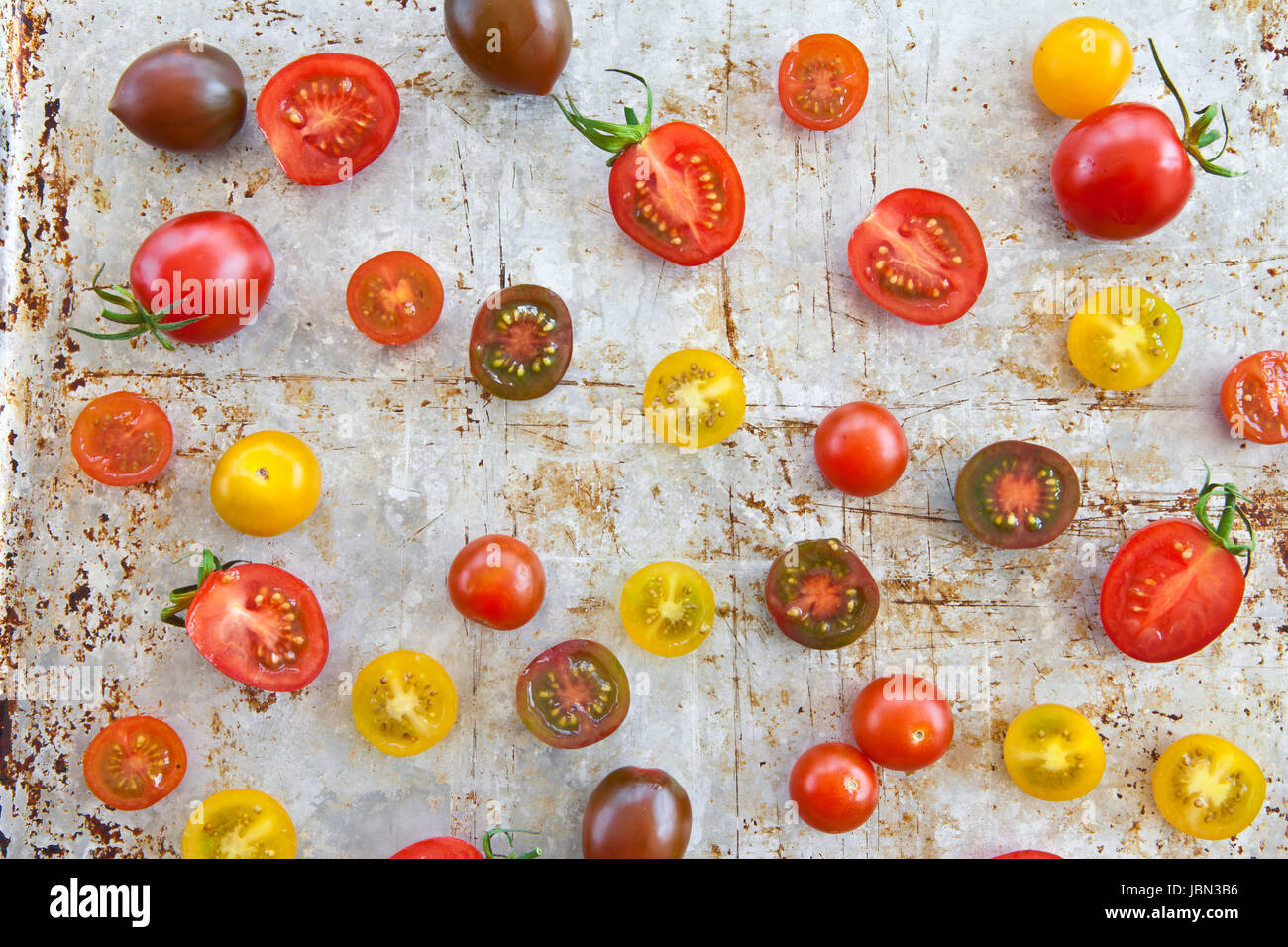 Tomatensorten rustikalem auf verschiedene Hintergrund Banque D'Images