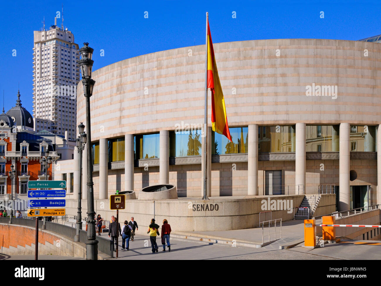 Madrid, Espagne. Le Senado / Sénat sur Calle Bailen - aile moderne ajouté 1987 Banque D'Images