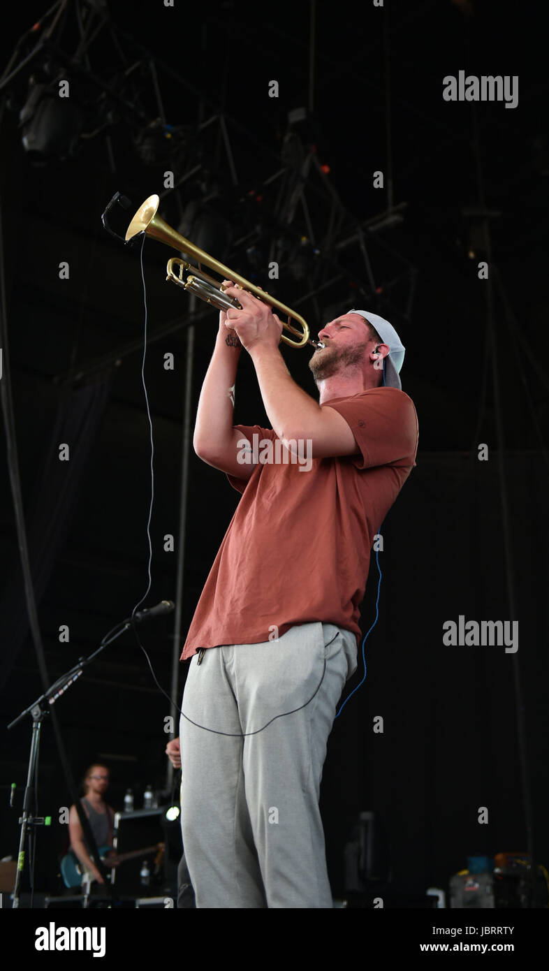 Portsmouth, Virginia, USA. 11 Juin, 2017. IRATION se mélange dub, rock et reggae pour les gens du pavillon de Portsmouth à Portsmouth, en Virginie le 11 juin 2017. © Jeff Moore 2017 Crédit : Jeff Moore/ZUMA/Alamy Fil Live News Banque D'Images