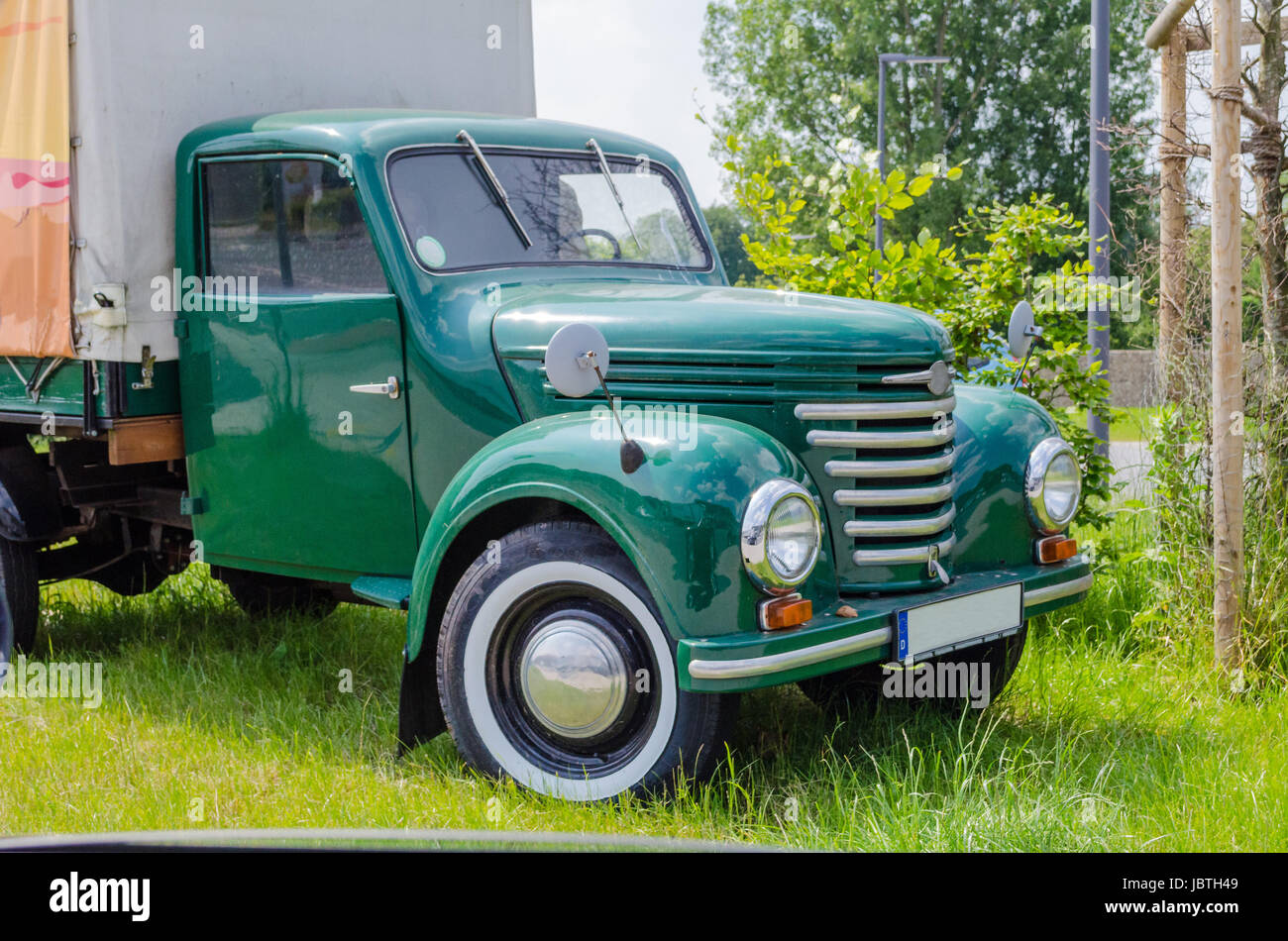 Modifier LKW, Oldtimer aus dem Jahre 1954-1961 gebaut in der ehemaligen DDR. Banque D'Images