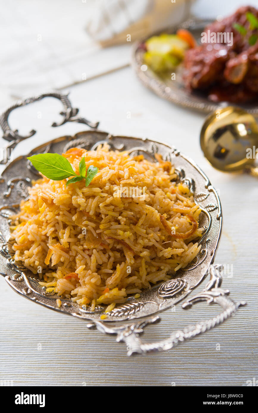 Saté de poulet avec riz alimentaire de l'Inde traditionnelle Banque D'Images