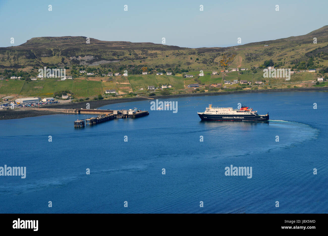L'hôtel Caledonian MacBrayne Uist Ferry (Hébrides) dans la baie d'UIG, Isle d'SkyeScottish Highlands, Ecosse, UK., Banque D'Images
