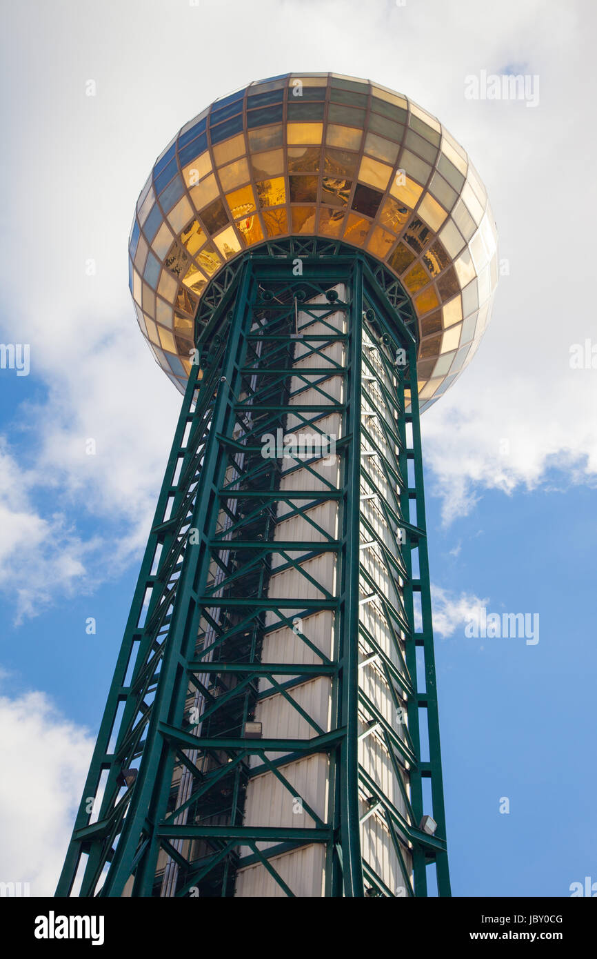 L'également sunsphere domine Worlds Fair Park dans le centre-ville de Knoxville, Tennessee, le 19 février 2017. Banque D'Images