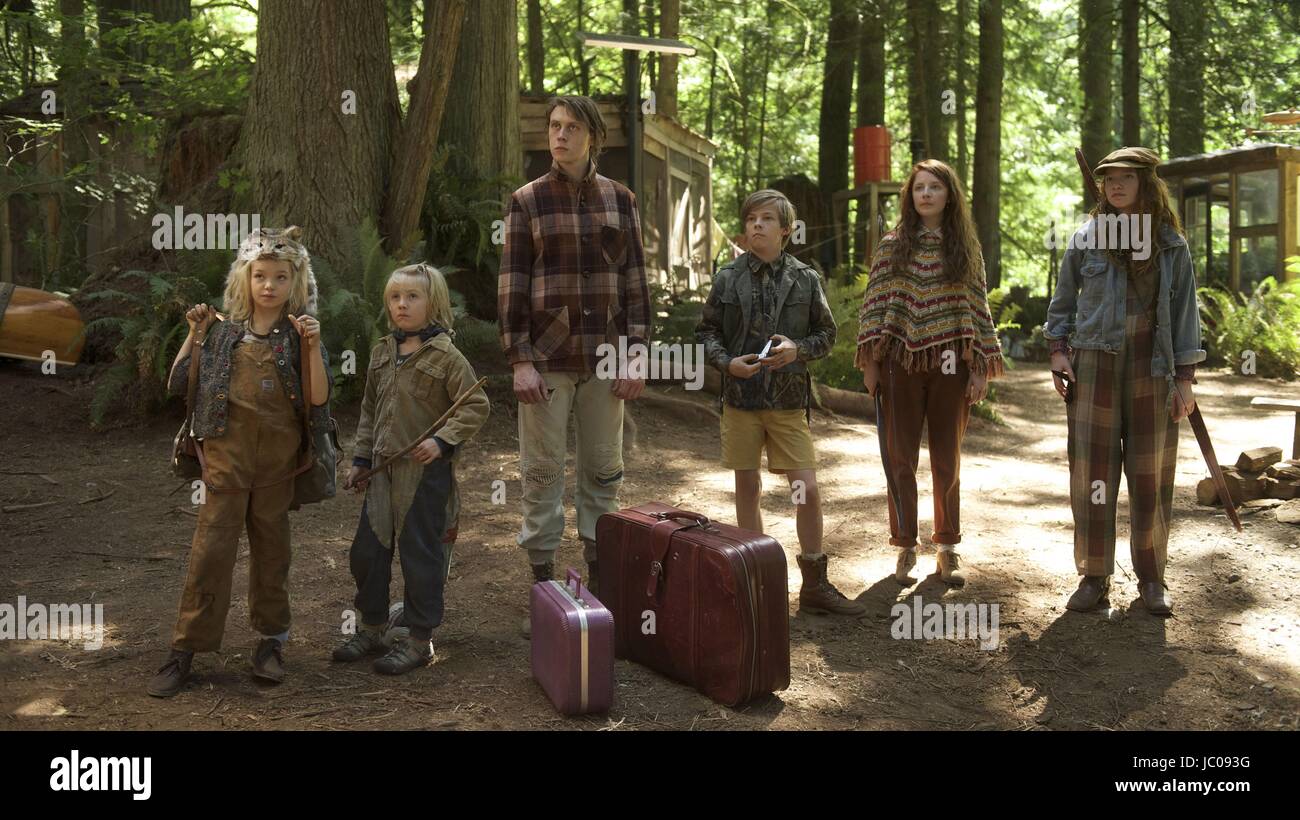 Année : 2016 fantastique capitaine USA Réalisation : Matt Ross Shree Crooks, Charlie Shotwell, George MacKay, Nicholas Hamilto, Samantha Isler, Annalise Basso Photo : Wilson Webb. Il est interdit de reproduire la photo hors contexte de la promotion du film. Il doit être porté au crédit de l'entreprise de film et/ou le photographe attribué par ou autorisé par/admis sur l'ensemble de l'entreprise cinématographique. Limitée à un usage éditorial. Photo12 n'accorde pas le droit à l'image des personnes représentées. Banque D'Images