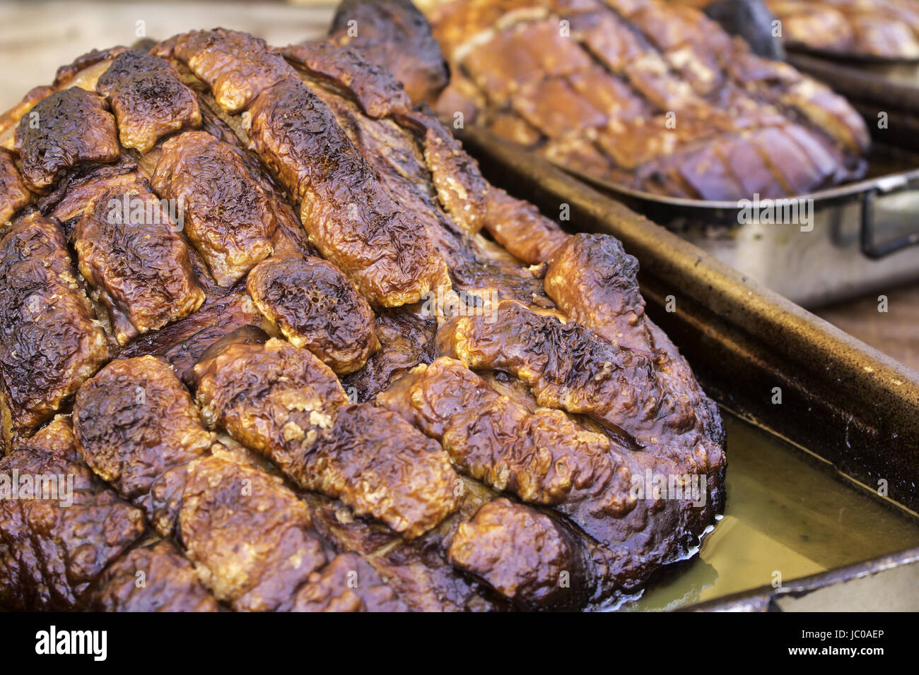 Cochon de lait rôti rôti au restaurant, plats préparés Banque D'Images