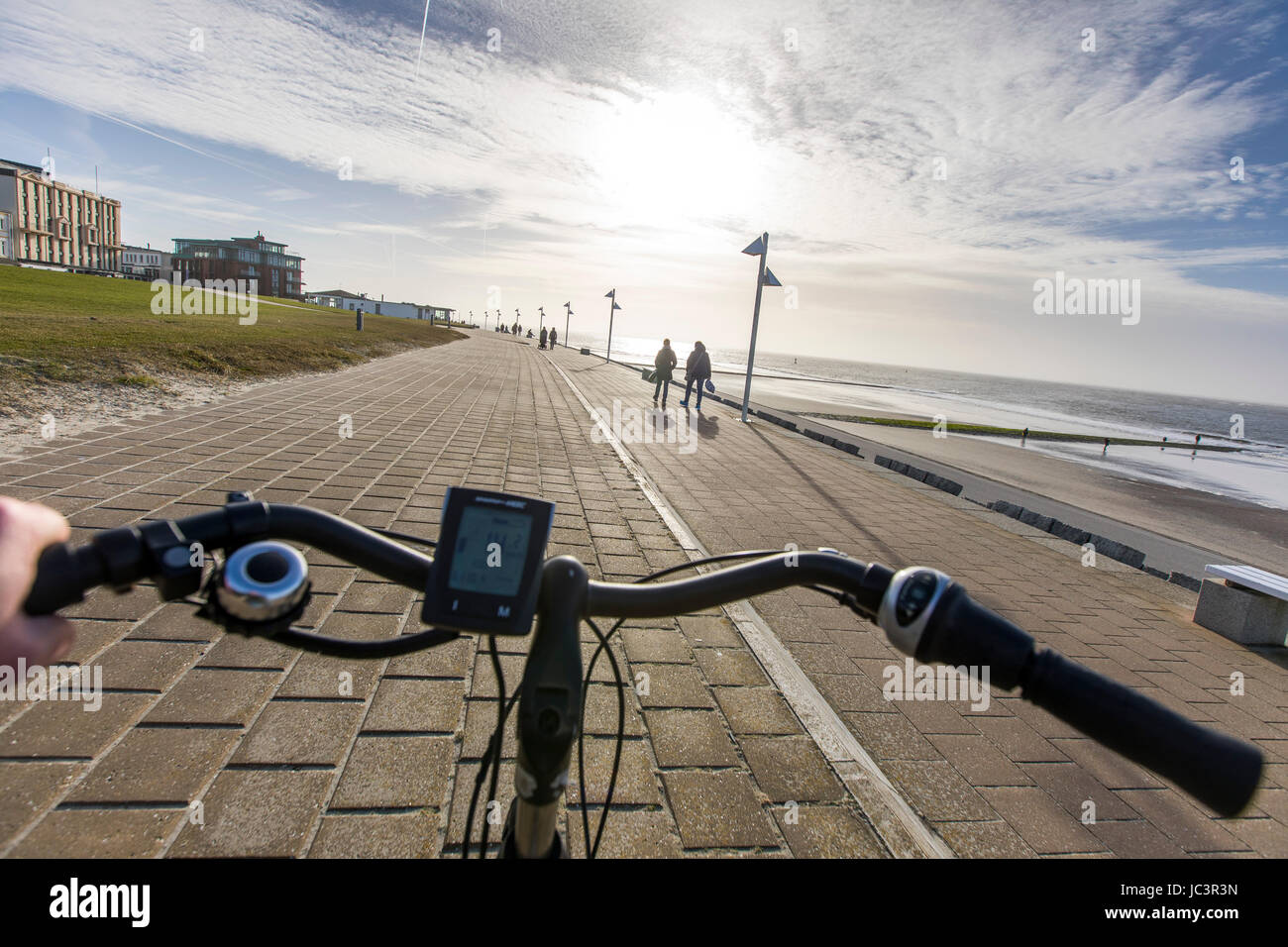 Mer du Nord, l'île de Norderney, Frise Orientale, en Allemagne, le Parc National de Wattenmeer, cycliste, vélo, piste cyclable, e-bike, location de vélos, Banque D'Images Mer du Nord, l'île de Norderney, Frise Orientale, en Allemagne, le Parc National de Wattenmeer, cycliste, vélo, piste cyclable, e-bike, location de vélos, Banque D'Images