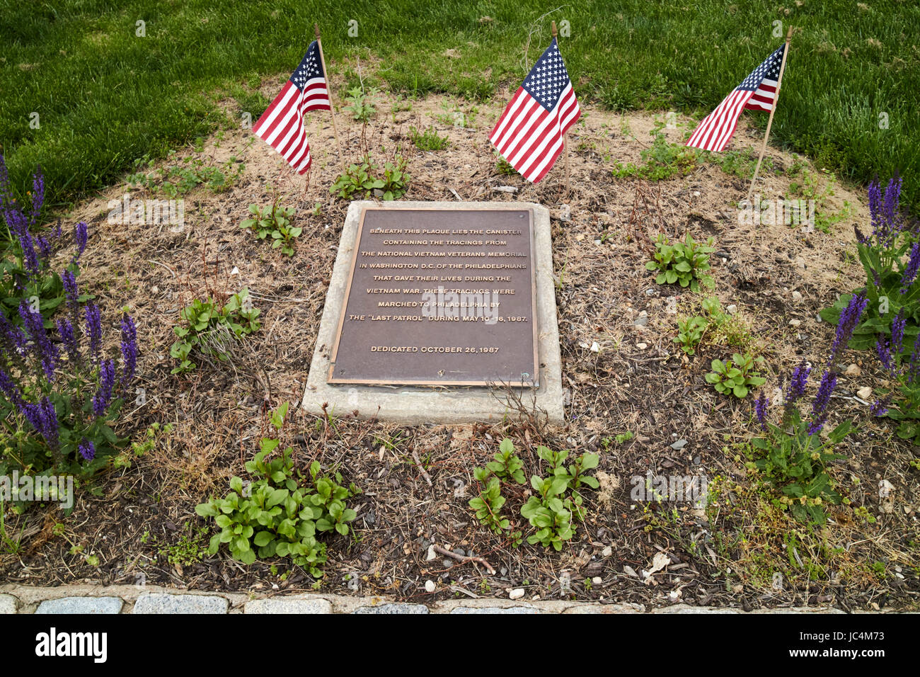 Tracés de capsule de national memorial enterré à Philadelphia Vietnam Veterans Memorial guerre USA Banque D'Images
