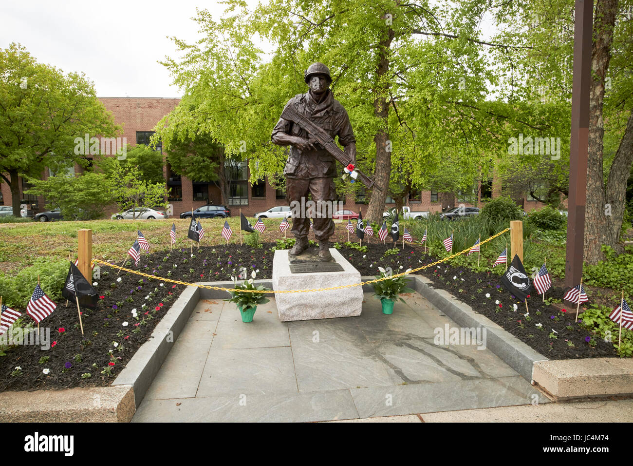 Statue du caporal Michael j crescenz gagnant la médaille d'honneur au monument commémoratif de guerre, les anciens combattants du Vietnam de Philadelphie USA Banque D'Images