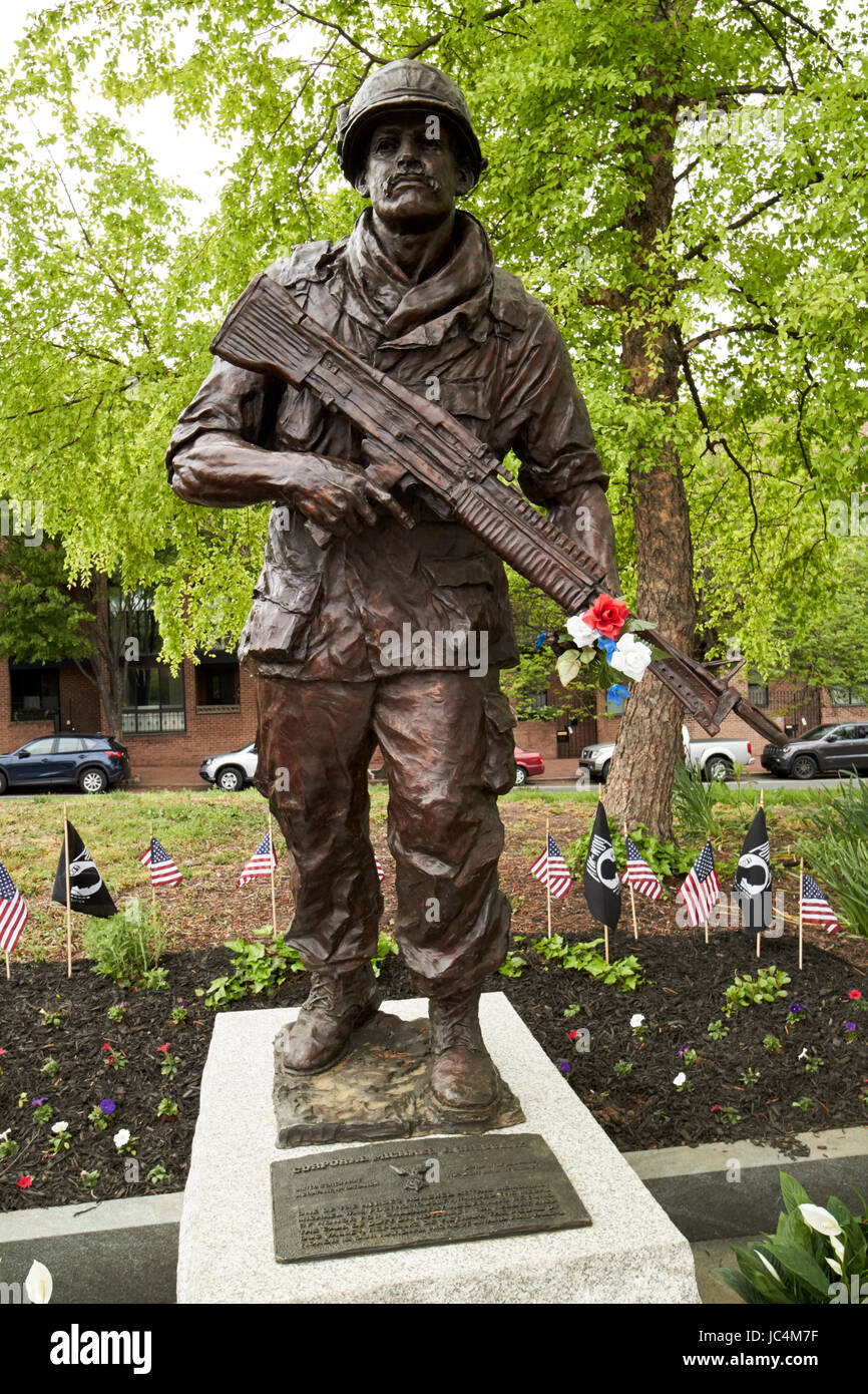 Statue du caporal Michael j crescenz gagnant la médaille d'honneur au monument commémoratif de guerre, les anciens combattants du Vietnam de Philadelphie USA Banque D'Images